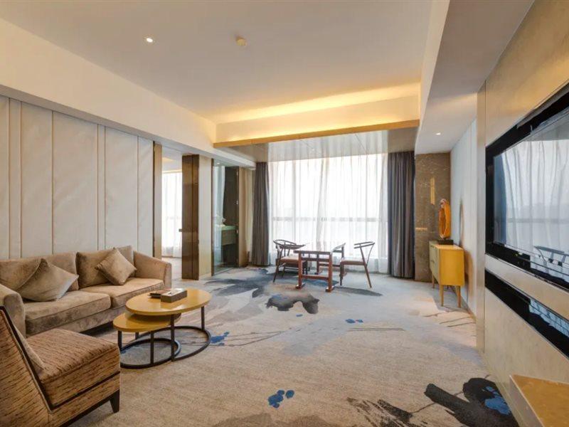 Li Cai Tian Qi Hotel Xianyang Экстерьер фото