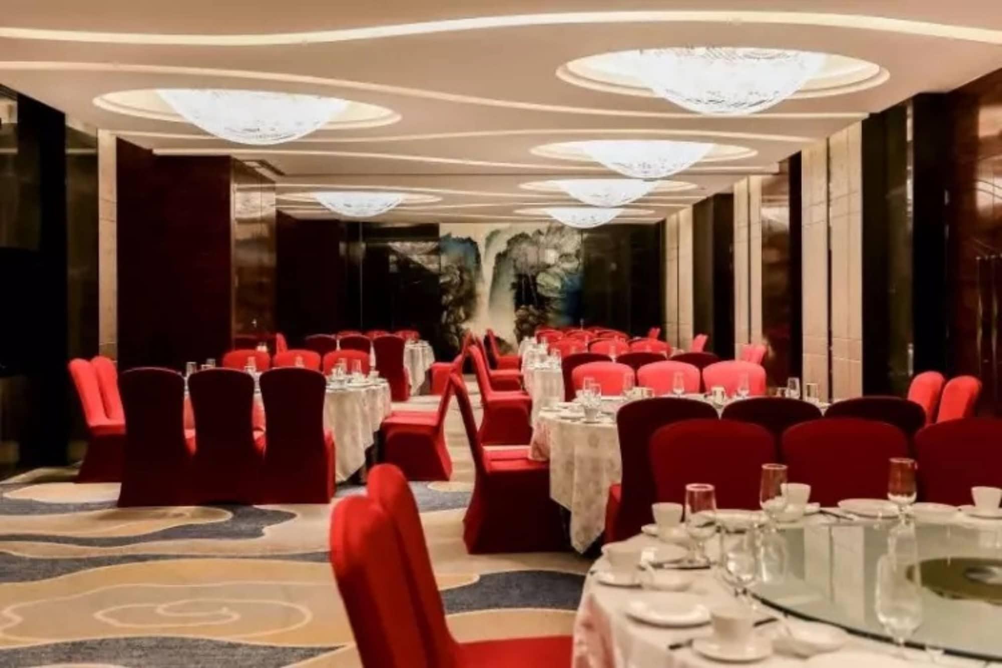 Li Cai Tian Qi Hotel Xianyang Экстерьер фото
