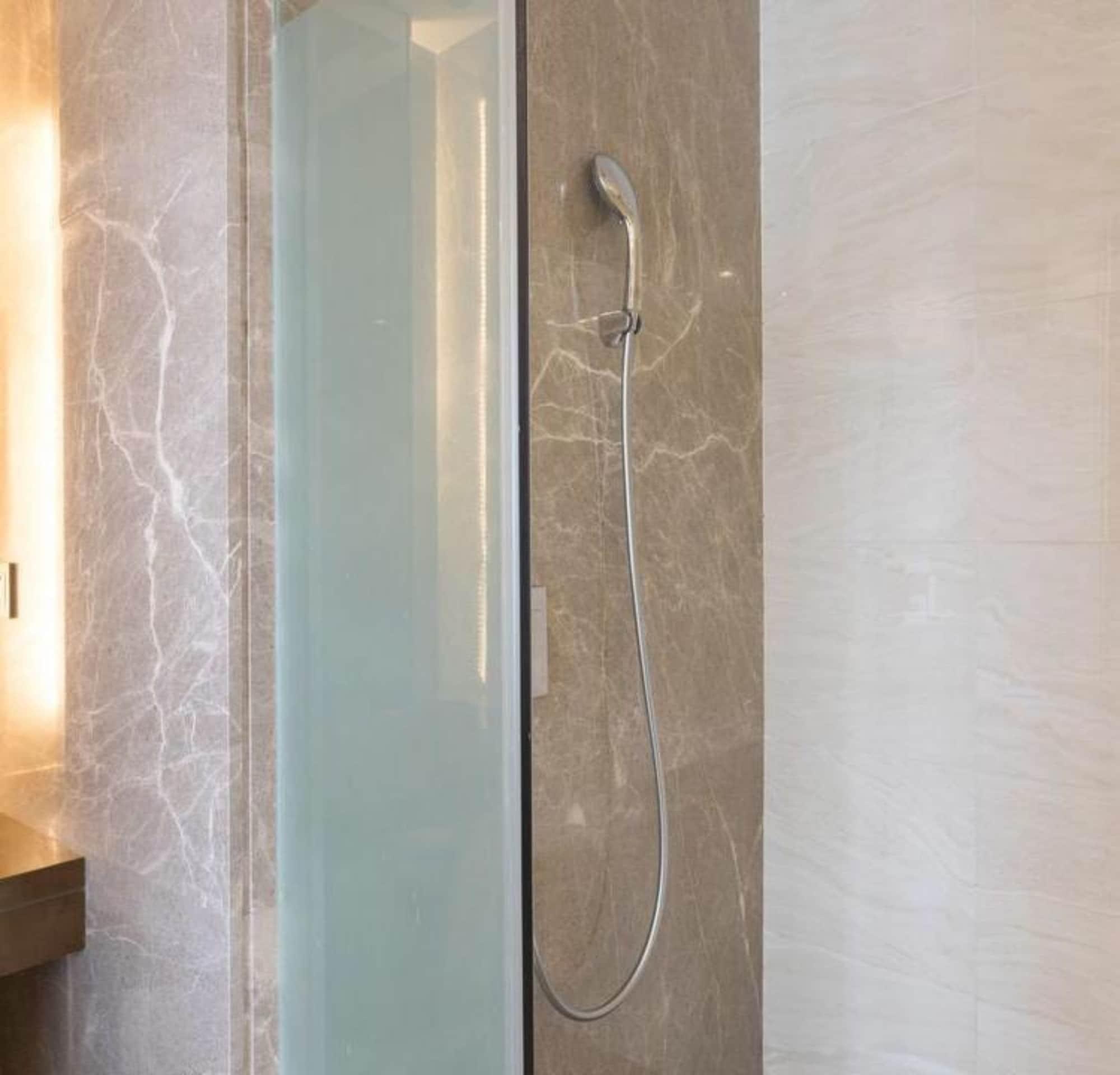Li Cai Tian Qi Hotel Xianyang Экстерьер фото